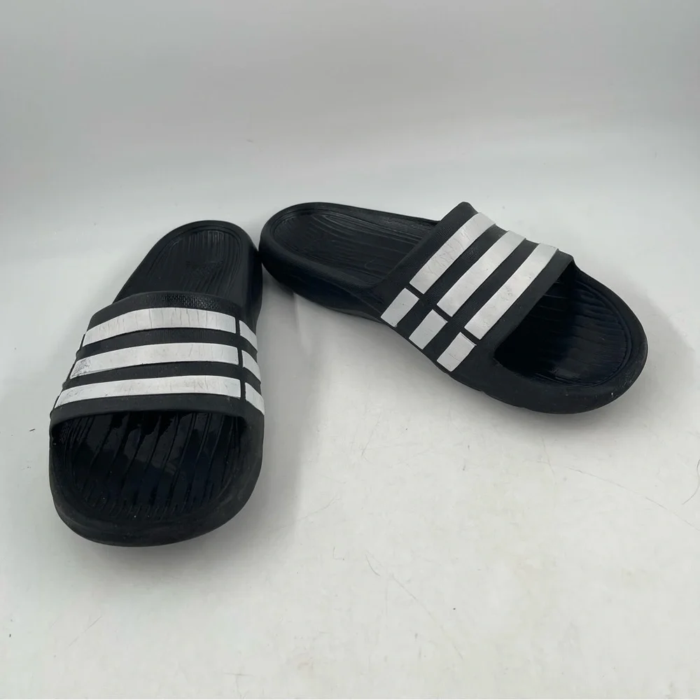 Adidas Kids Adilette -Size 6Y- Black White Comfort Shower Vacation Slide Sandals